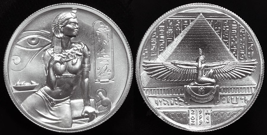 Ancient Egypt - Cleopatra & Pyramid