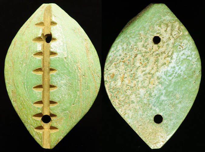 China - Green Bone imitation cowrie
