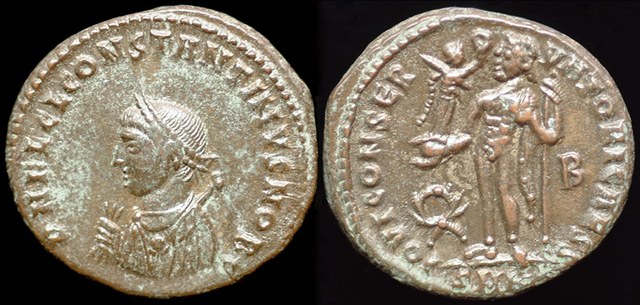 Constantine I - Jupiter holds Victory
